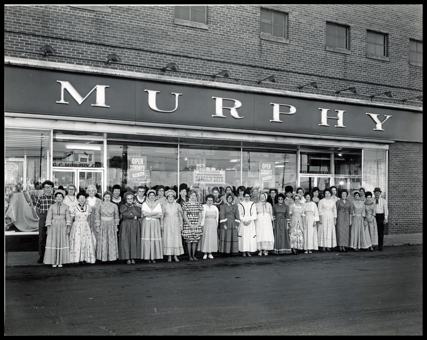PIC_425-Murphys Employees