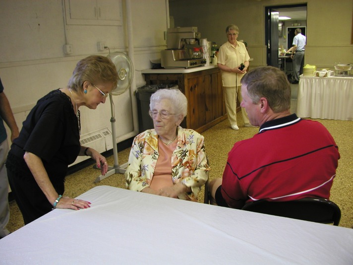 Aunt Lola 90 12.30.2002 05