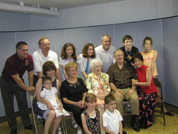 Aunt Lola 90 12.30.2002 105