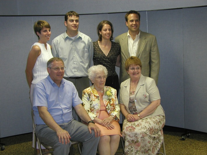 Aunt Lola 90 12.30.2002 110