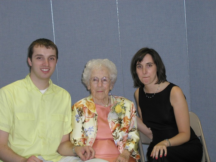 Aunt Lola 90 12.30.2002 127