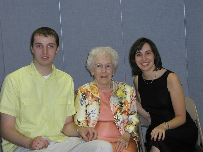 Aunt Lola 90 12.30.2002 128