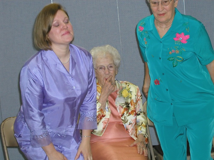 Aunt Lola 90 12.30.2002 134