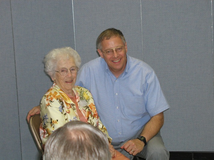 Aunt Lola 90 12.30.2002 140