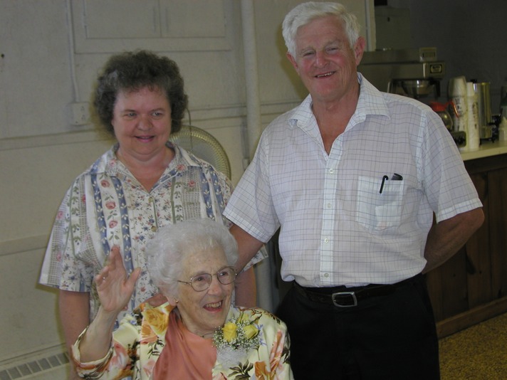 Aunt Lola 90 12.30.2002 15