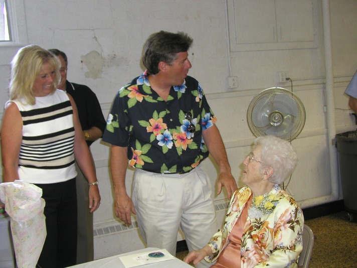 Aunt Lola 90 12.30.2002 20