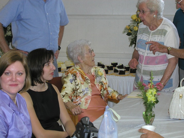 Aunt Lola 90 12.30.2002 34