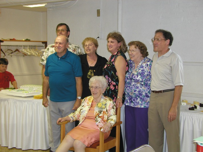 Aunt Lola 90 12.30.2002 63